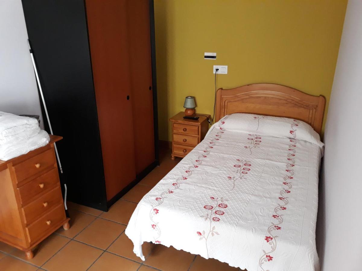 Hostal Ardoi Zizur Mayor Værelse billede